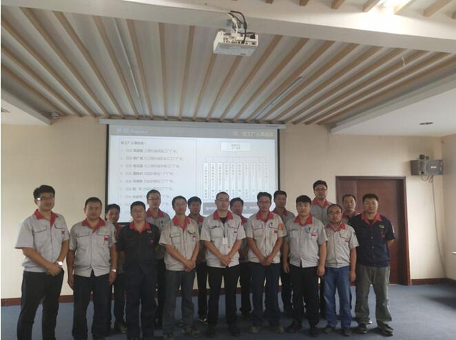 銳意改革 激發(fā)活力 回歸產(chǎn)品 強(qiáng)本固基 為迎接華翔集團(tuán)新一輪騰飛，打造世界華翔而不懈奮斗！---記華翔集團(tuán)制造平臺成立大會